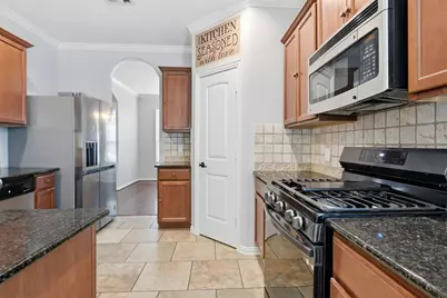 7 Maple Mill Court, Conroe, TX 77301 - Photo 8