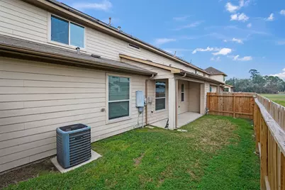 12422 Roy Mix Bohn Lane, Houston, TX 77044 - Photo 4
