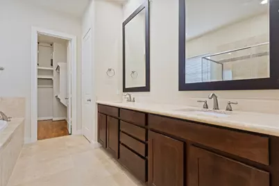 2056 Fannin Station N, Houston, TX 77045 - Photo 26
