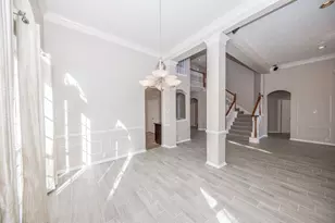 11527 Earley Forest Ln, Houston, TX 77043 - Photo 8