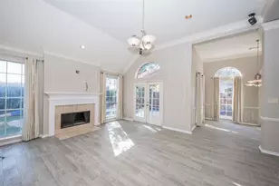 11527 Earley Forest Ln, Houston, TX 77043 - Photo 6