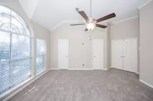 11527 Earley Forest Ln, Houston, TX 77043 - Photo 14