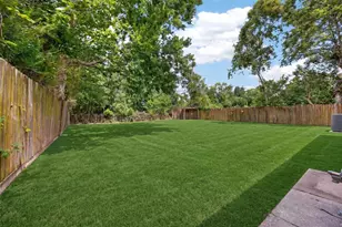 9211 Clearway Dr, Houston, TX 77033 - Photo 30