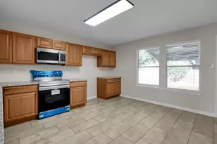 10486 Twin Circles Dr, Montgomery, TX 77356 - Photo 14