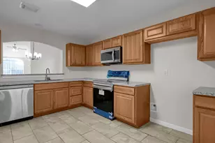 10486 Twin Circles Dr, Montgomery, TX 77356 - Photo 16