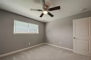 1623 Cherry Ridge Dr, Houston, TX 77077 - Photo 18