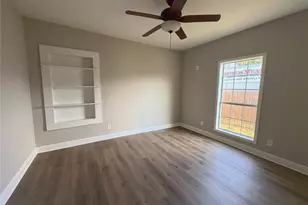 716 74th St, Houston, TX 77011 - Photo 2