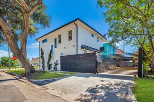 2401 33rd St, Galveston, TX 77550 - Photo 46