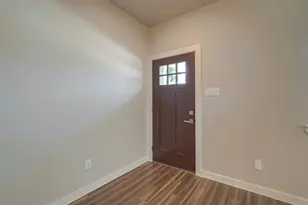 910 King St, Houston, TX 77022 - Photo 4