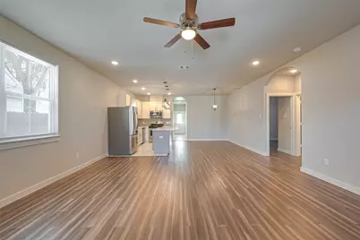 910 King Street, Houston, TX 77022 - Photo 8