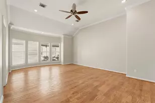 822 Stuart St, Houston, TX 77006 - Photo 22