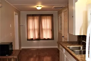 6622 Church St, Wallis, TX 77485 - Photo 4