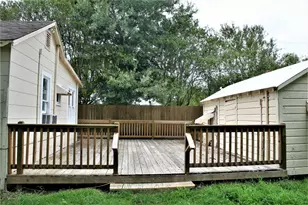 6622 Church St, Wallis, TX 77485 - Photo 2