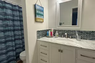7063 N Holiday Dr, Galveston, TX 77550 - Photo 12