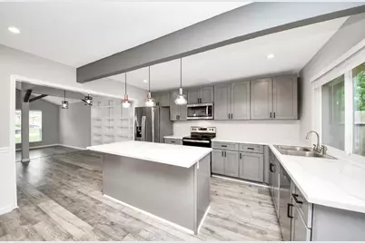 9638 Ravensworth Drive, Houston, TX 77031 - Photo 14