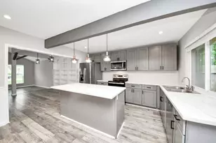 9638 Ravensworth Dr, Houston, TX 77031 - Photo 14