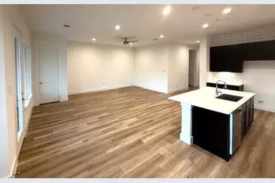 255 Springfield Terrace Court, Conroe, TX 77304 - Photo 2