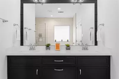 9215 Noel Street, Houston, TX 77033 - Photo 40