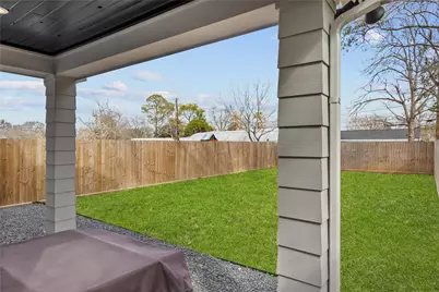 9215 Noel Street, Houston, TX 77033 - Photo 48