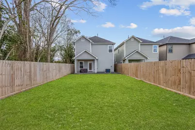 9215 Noel Street, Houston, TX 77033 - Photo 50