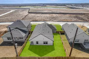 8314 Amethyst Valley Ln, Angleton, TX 77515 - Photo 4