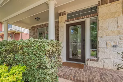 157 E Frontera Circle, The Woodlands, TX 77382 - Photo 2