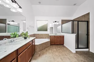 4663 Rockton Hills Ln, Sugar Land, TX 77479 - Photo 18