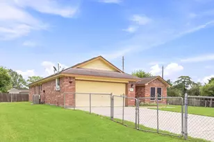 2015 Shouse Rd, Santa Fe, TX 77510 - Photo 6