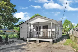 2811 Amboy St, Houston, TX 77026 - Photo 2