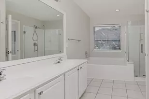 11 Scenic Brook Ct, The Woodlands, TX 77382 - Photo 20