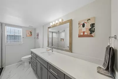 8822 Ryton Lane, Houston, TX 77088 - Photo 12