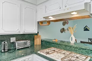 8822 Ryton Ln, Houston, TX 77088 - Photo 26