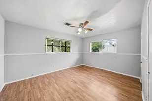 3324 Kathryn Cir, Pasadena, TX 77503 - Photo 8