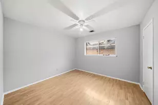 3324 Kathryn Cir, Pasadena, TX 77503 - Photo 10