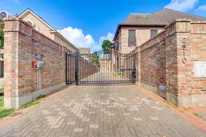 2510 Potomac Drive #B, Houston, TX 77057 - Photo 1
