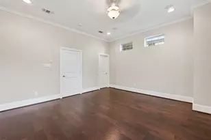 816 Yale St, Houston, TX 77007 - Photo 14