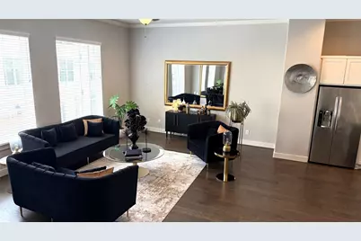 10906 Brookeshire Chase Lane, Houston, TX 77043 - Photo 18
