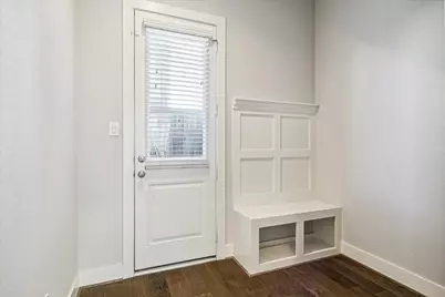10906 Brookeshire Chase Lane, Houston, TX 77043 - Photo 6