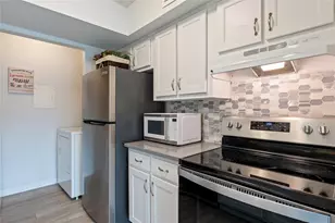 1500 Bay Area Blvd, Houston, TX 77058 - Photo 18