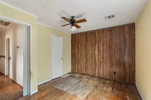 126 W Grenfell Ln, Houston, TX 77076 - Photo 12