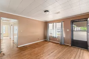 126 W Grenfell Ln, Houston, TX 77076 - Photo 4