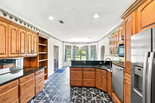 1606 Bayou Breeze Dr, Baytown, TX 77523 - Photo 14