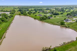 203 Cavalry Trail Dr, Rosharon, TX 77583 - Photo 4