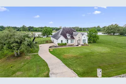 203 Cavalry Trail Drive, Rosharon, TX 77583 - Photo 34