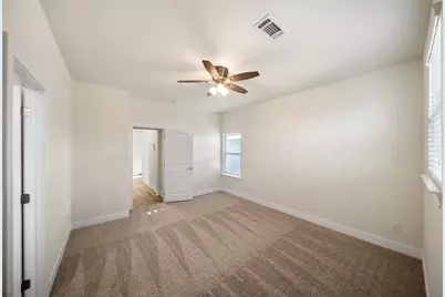 412 W Marlin Street, Willis, TX 77378 - Photo 8
