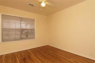 8526 Friendship Rd, Houston, TX 77080 - Photo 16