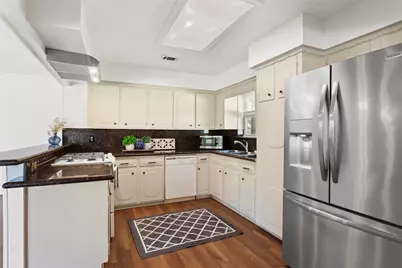 24402 Lightwoods Drive, Houston, TX 77336 - Photo 10