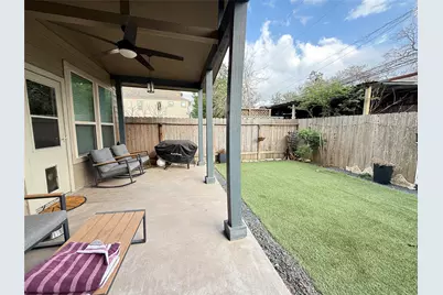 10947 Cannes Memorial Drive, Houston, TX 77043 - Photo 10