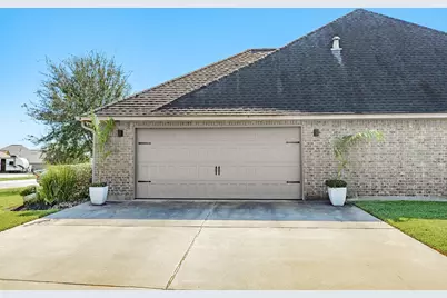 101 Rock Rose Lane, Lake Jackson, TX 77566 - Photo 6