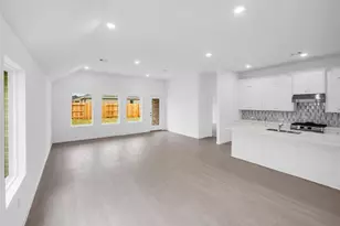 2138 Mosaic Vly Ct, Angleton, TX 77515 - Photo 4